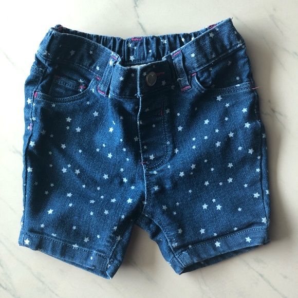 “little sister” onesie & star pattern jean shorts - Picture 4 of 7